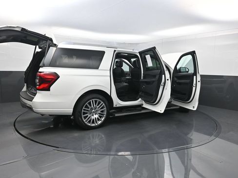 Used 2023 Ford Expedition Max Platinum AWD/4WD image 39