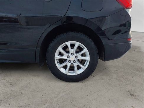 Used 2020 Chevrolet Equinox LT image 14