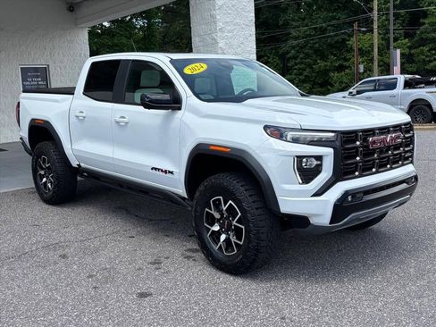Used 2024 GMC Canyon AT4X AWD/4WD image 21