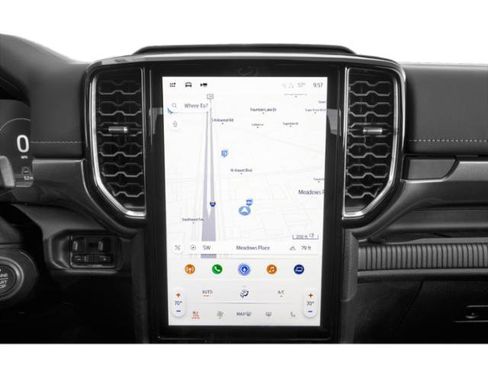 Used 2025 Ford Ranger Lariat w/ Advanced Towing Package image 15