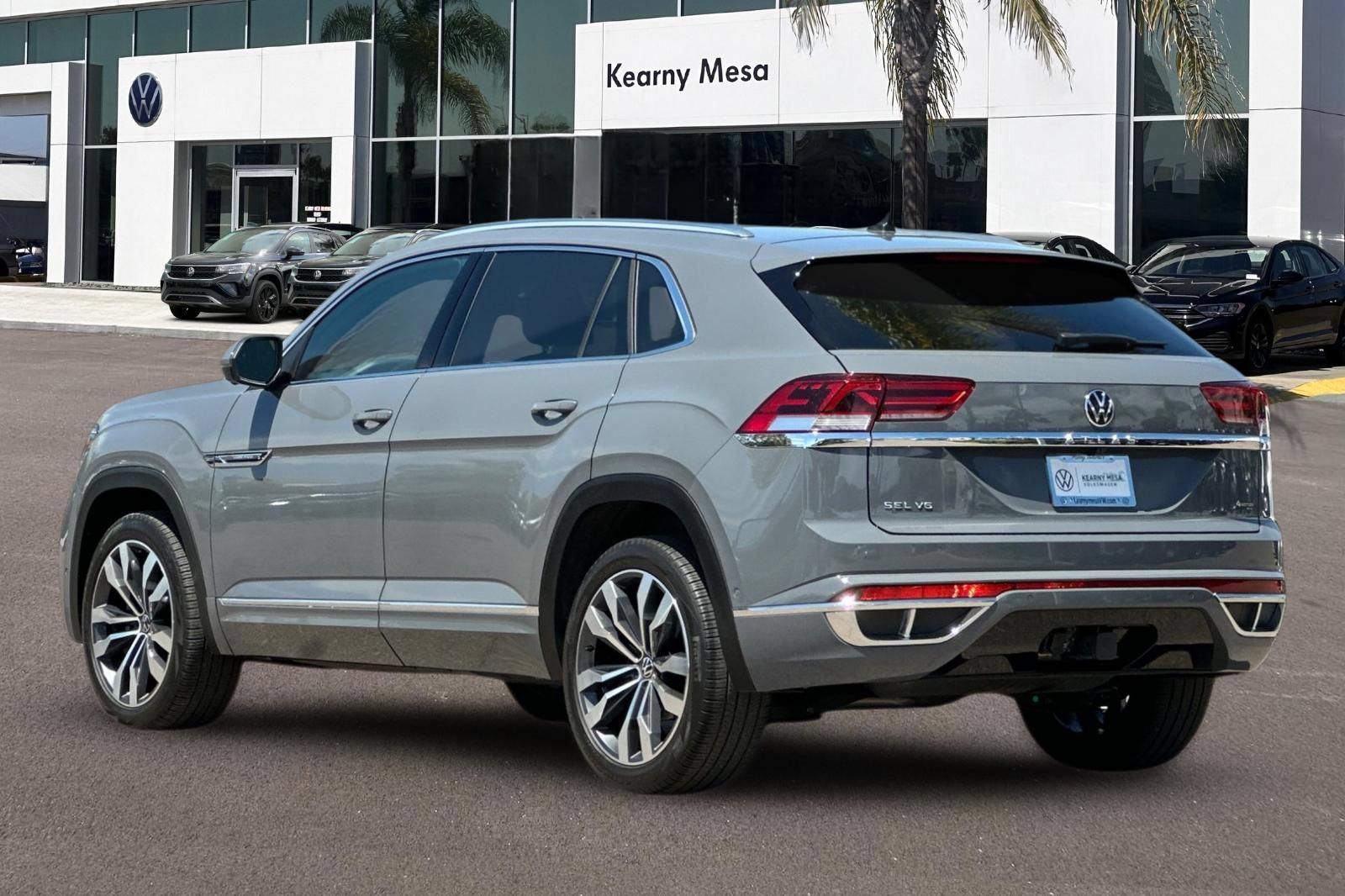 Used 2023 Volkswagen Atlas Cross Sport SEL Premium R-Line AWD/4WD image 6