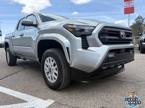 Used 2024 Toyota Tacoma SR5 AWD/4WD image 11