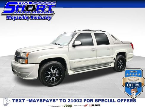 Used 2005 Chevrolet Avalanche Z71 w/ Sun And Sound Package AWD/4WD image 1