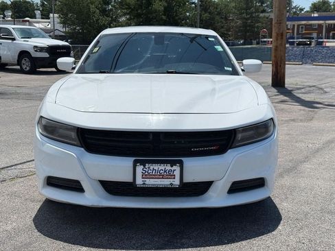 Used 2020 Dodge Charger SXT w/ Leather Interior Group RWD image 9