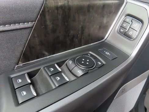 Used 2025 Ford F250 Lariat w/ Lariat Ultimate Package image 81