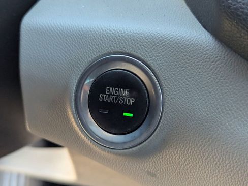 Used 2019 GMC Terrain SLT w/ Preferred Package image 16