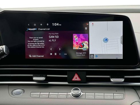 Used 2025 Hyundai Elantra SEL image 28