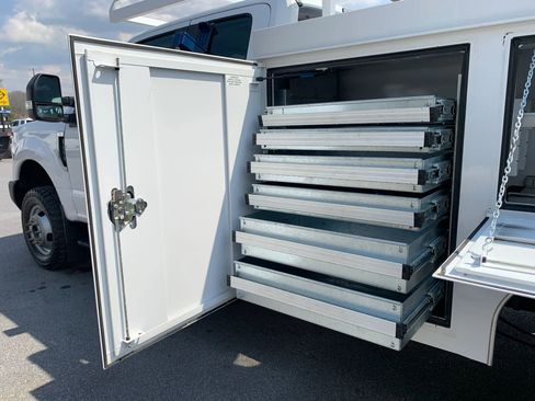 Used 2019 Ford F350 XL w/ Power Equipment Group image 35