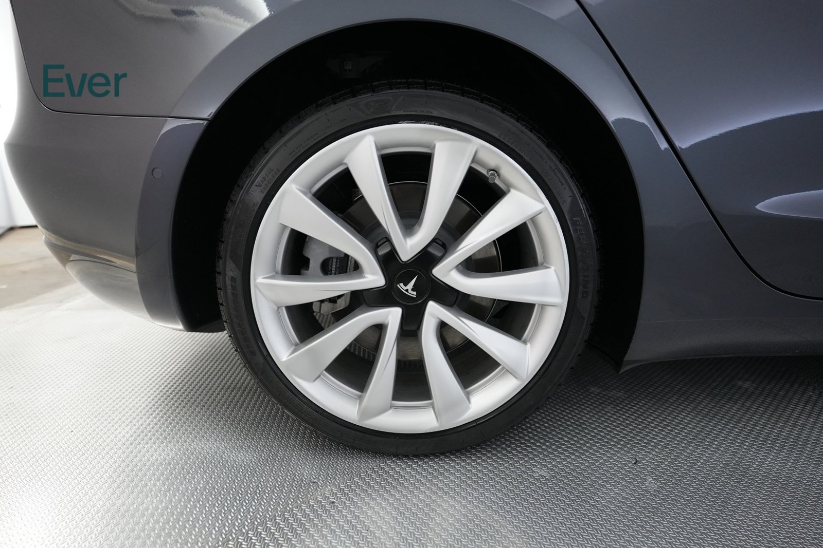 Used 2018 Tesla Model 3 Long Range RWD image 21