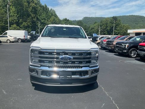 New 2026 Ford F250 Lariat w/ Chrome Package AWD/4WD image 2