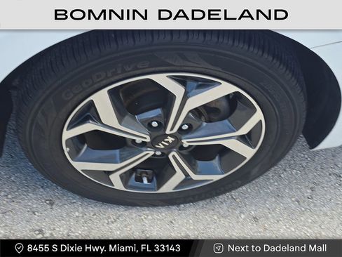 Used 2020 Kia Forte LXS image 9
