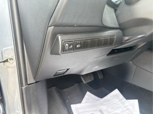 Used 2024 Toyota Corolla LE FWD image 20