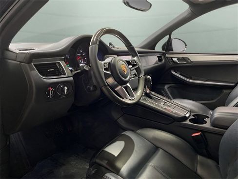 Used 2017 Porsche Macan GTS w/ Premium Package Plus image 54