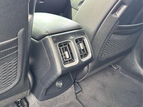 Used 2024 Kia Sorento S w/ Panoramic Sunroof Package AWD/4WD image 18