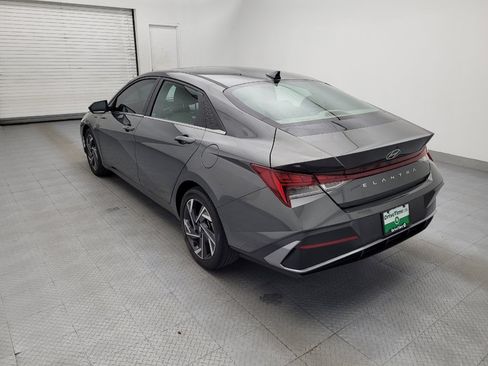 Used 2024 Hyundai Elantra SEL w/ Convenience Package FWD image 5