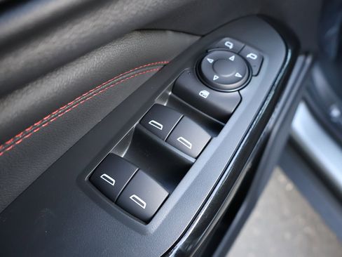 New 2026 Chevrolet Trax RS w/ Sunroof Package FWD image 8