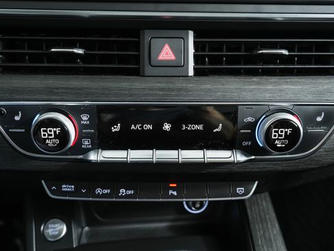 Used 2019 Audi A4 2.0T Premium Plus w/ Premium Plus Package image 31