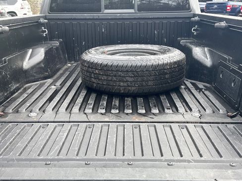 Used 2021 Toyota Tacoma SR image 6