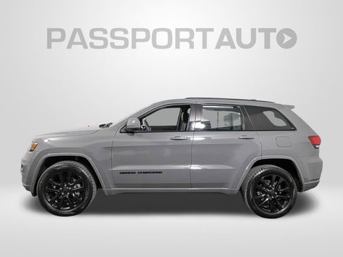 Used 2019 Jeep Grand Cherokee Altitude image 2