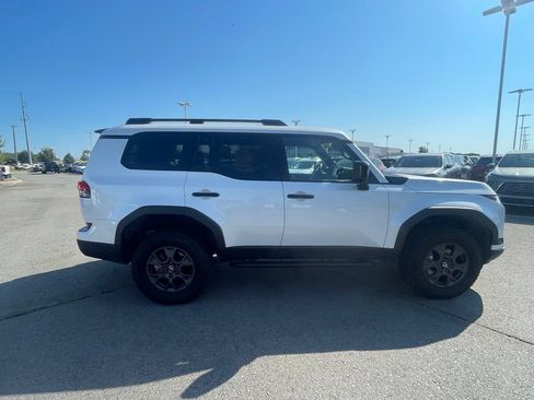 Used 2025 Lexus GX 550 AWD/4WD image 8