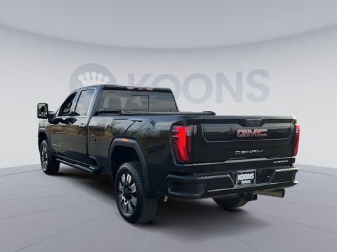 Used 2024 GMC Sierra 2500 Denali w/ Denali Reserve Package image 14
