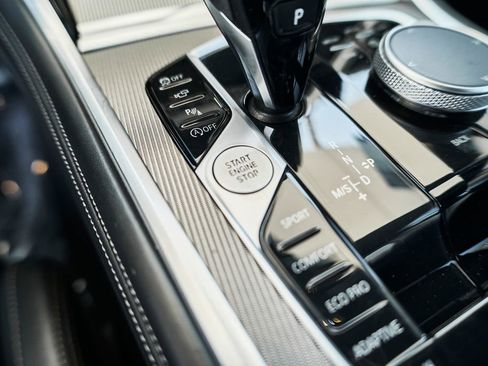 Used 2025 BMW 840i Convertible RWD image 32