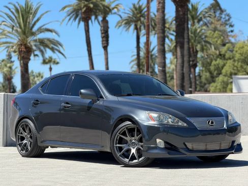 Used 2008 Lexus IS 350 w/ Premium Pkg RWD image 5