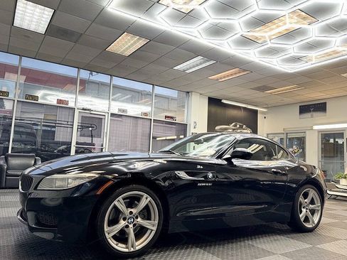 Used 2015 BMW Z4 sDrive28i RWD image 1