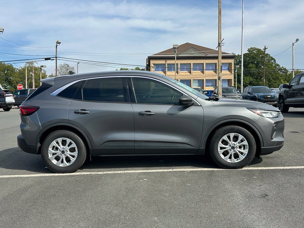 Used 2023 Ford Escape Active FWD image 9