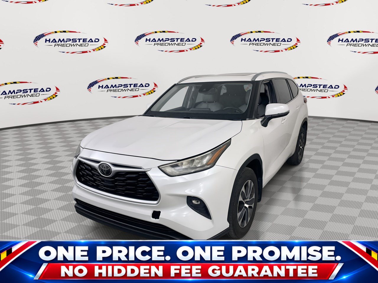 Used 2020 Toyota Highlander XLE AWD/4WD image 1