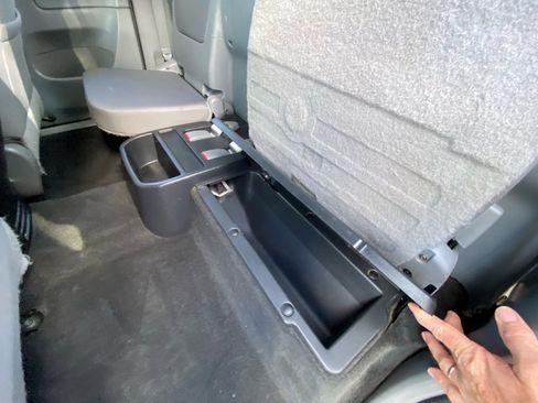 Used 2015 Toyota Tacoma PreRunner image 39