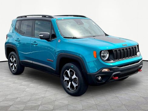 Used 2021 Jeep Renegade Trailhawk w/ Sun & Sound Group AWD/4WD image 3