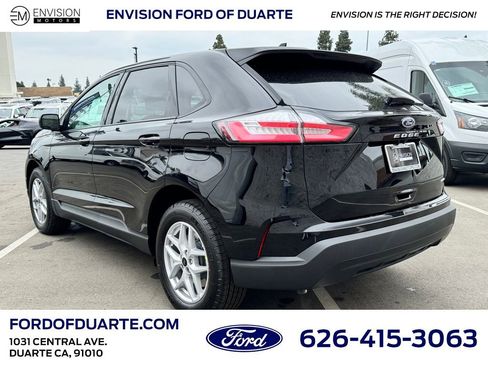 New 2024 Ford Edge SE image 10