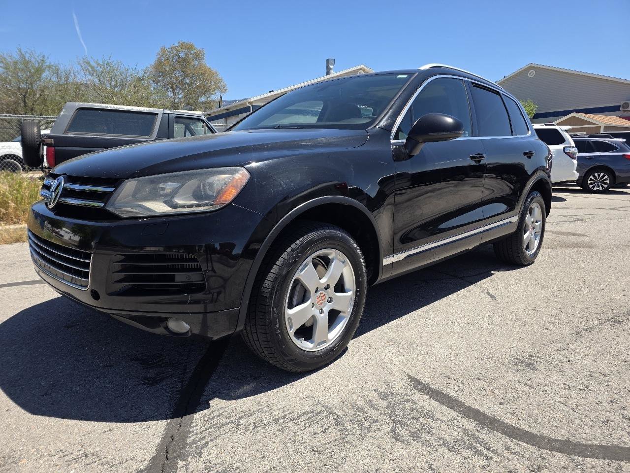 Used 2012 Volkswagen Touareg Sport AWD/4WD image 1