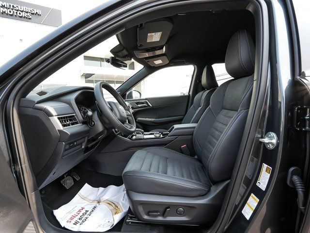 New 2026 Mitsubishi Outlander LE AWD/4WD image 37