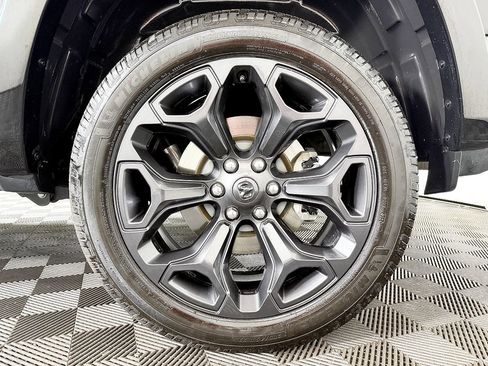 Used 2020 RAM 1500 Limited w/ Black Appearance Package AWD/4WD image 26