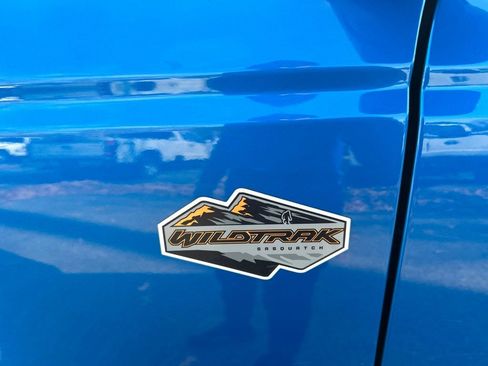 Used 2023 Ford Bronco Wildtrak image 12