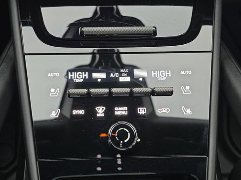 Used 2024 Porsche Cayenne S image 24