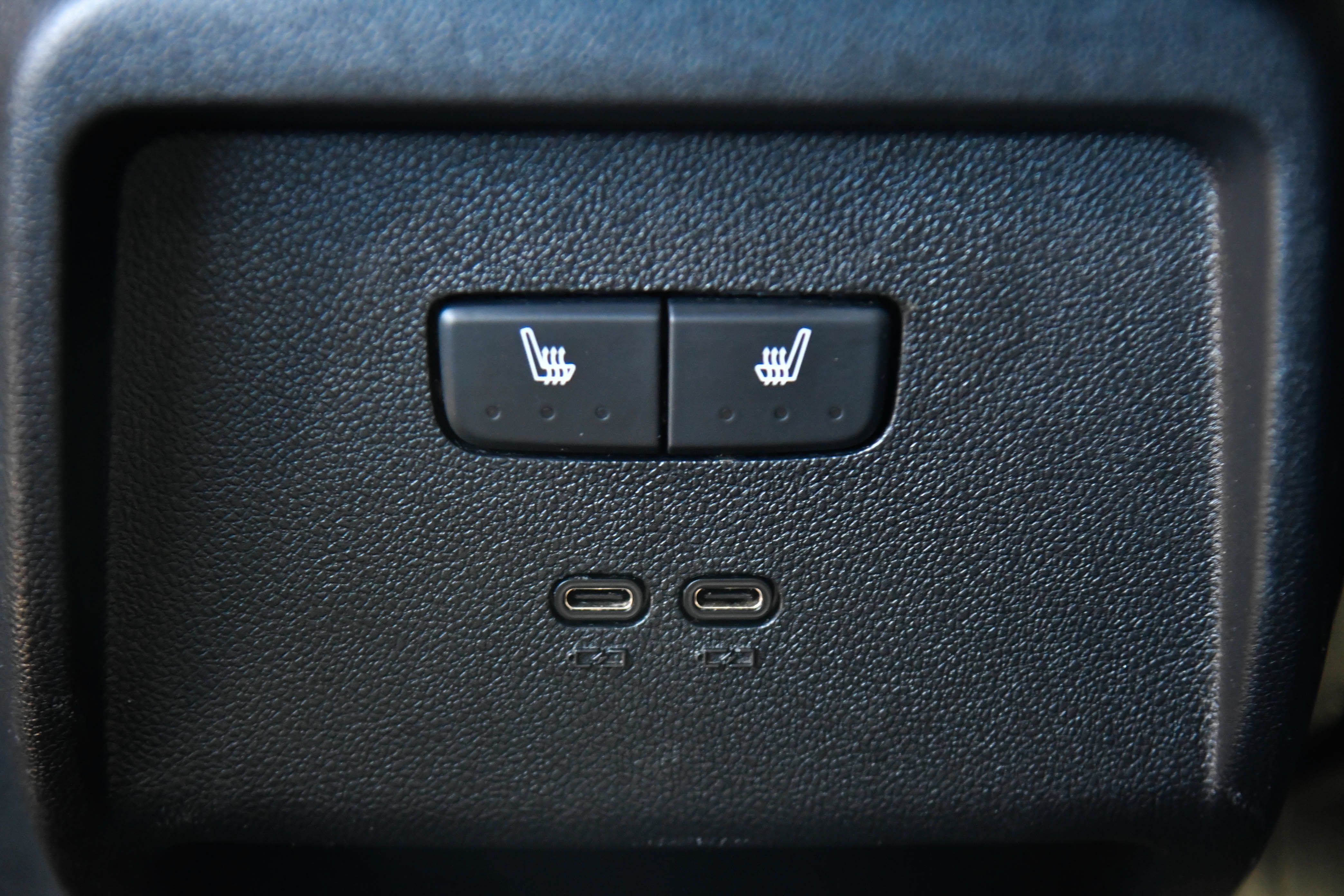 Used 2024 Chevrolet Equinox EV LT FWD image 45