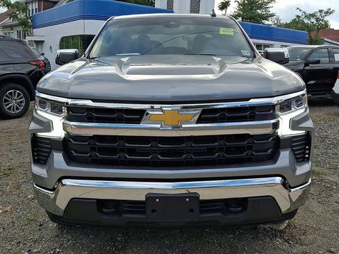 Used 2025 Chevrolet Silverado 1500 LT AWD/4WD image 2