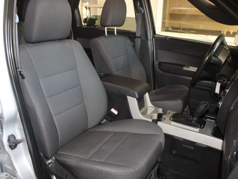 Used 2011 Ford Escape XLT image 26