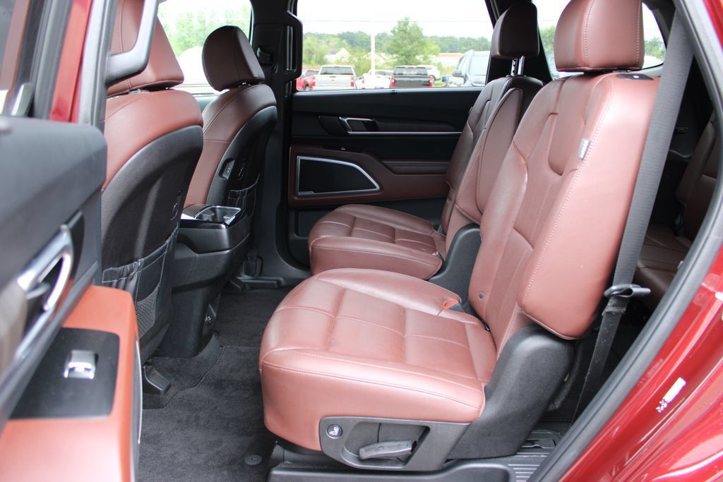 Used 2023 Kia Telluride EX w/ EX Captain's Chair Package AWD/4WD image 41