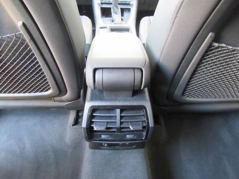 Used 2024 Audi Q3 2.0T Premium w/ Convenience Package image 29