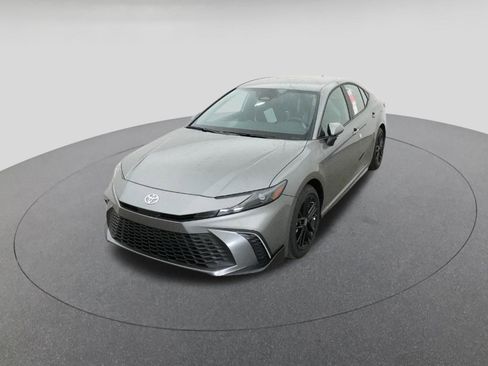 New 2026 Toyota Camry SE image 16