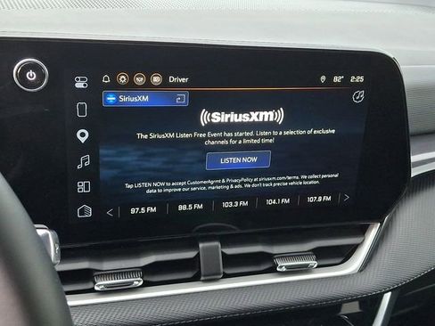 Used 2026 Chevrolet Equinox LT FWD image 16