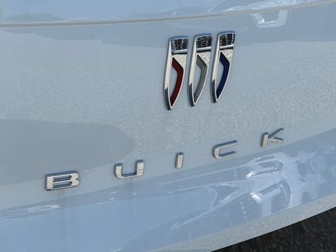 New 2026 Buick Envista Sport Touring FWD image 9