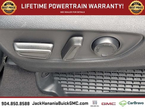 Used 2022 Toyota Sienna XLE FWD image 20