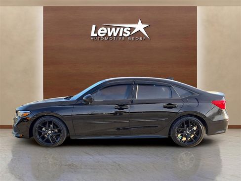 Used 2022 Honda Civic Sport image 2