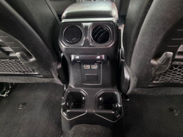 Used 2022 Jeep Gladiator Rubicon AWD/4WD image 39
