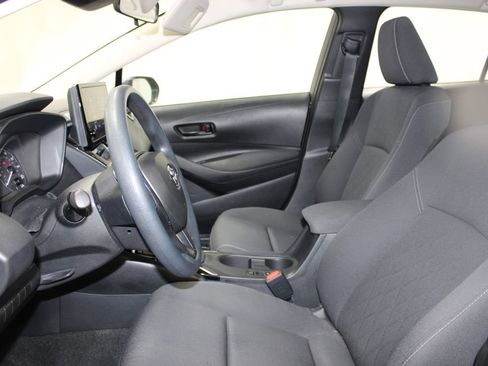 Used 2023 Toyota Corolla LE image 16